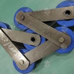 Цепь ступеней эскалатора, KONE, 13KV-C, шаг - 133,33 мм, палец - 77x12,8/12,5 мм, пластины - 35x4/35x4 мм, ролик - 75x23,5 мм, 105 kN (комплект на 2 ступени)